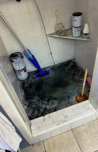 https://kelmscottplumber.com.au/uploads/2025/06/blocked-drains-781929.jpg